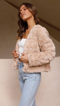 Luxe Women's Crop Jacket - Veloura