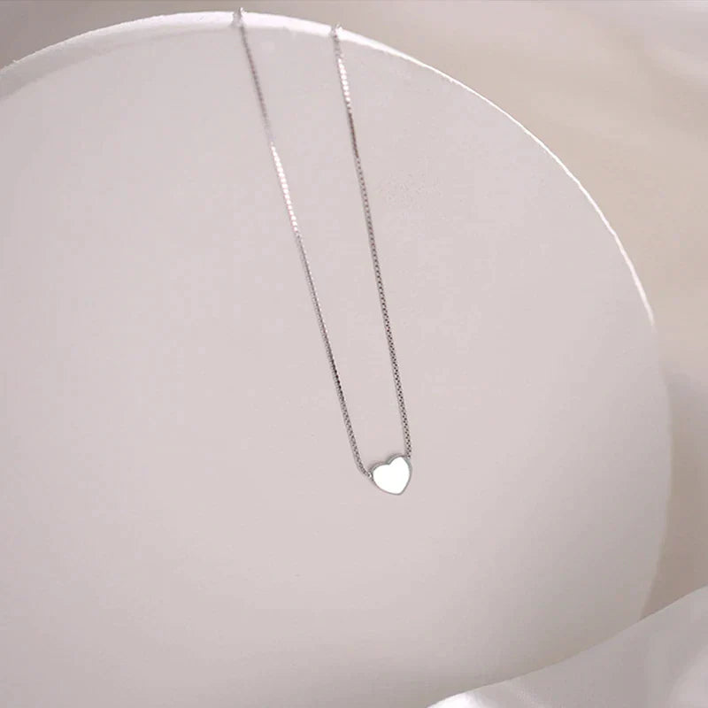 Minimalist Smooth Heart Necklace