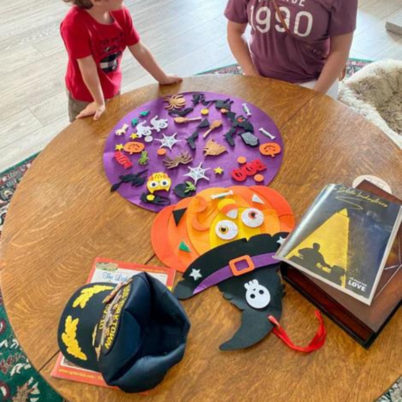 Halloween DIY Feltboard with Pumpkin – SpookyBoard