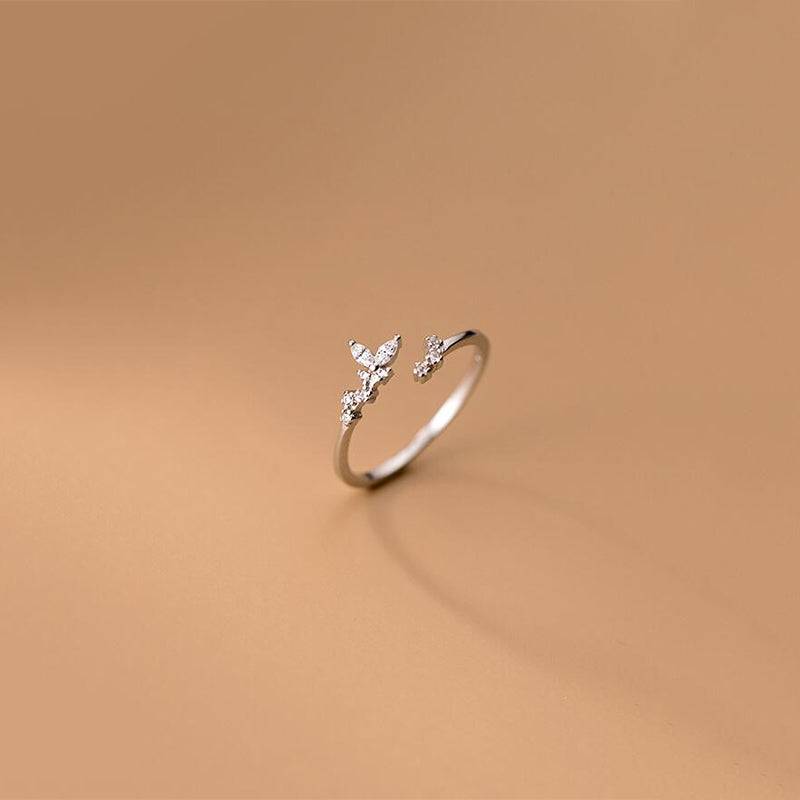 Adjustable Silver Ring With Zirconia | Elegant Jewellery