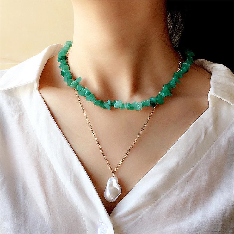 Stylish Polished Crystal Necklace - Lina