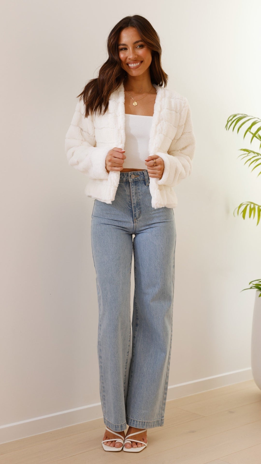 Luxe Women's Crop Jacket - Veloura