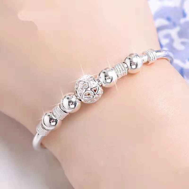 SHIMMERING SILVER LUCK BEAD BRACELET