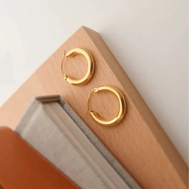 Golden Hoop Earrings - Aurélie