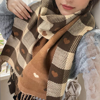 Striped women's scarf made of polyester for autumn & winter – Aurelie