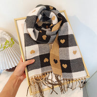 Striped women's scarf made of polyester for autumn & winter – Aurelie
