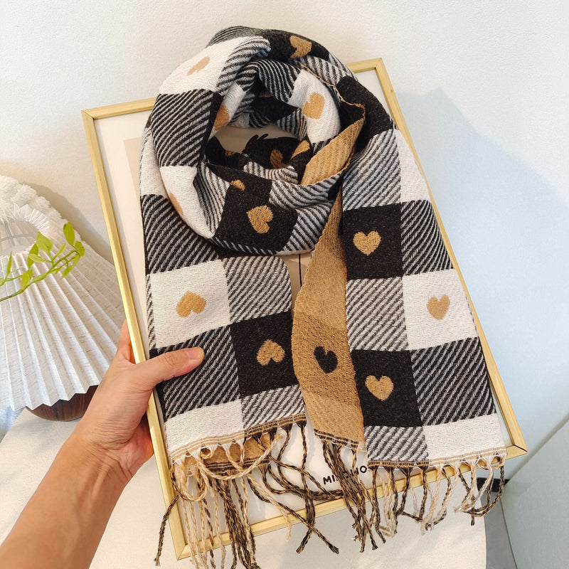 Striped women's scarf made of polyester for autumn & winter – Aurelie