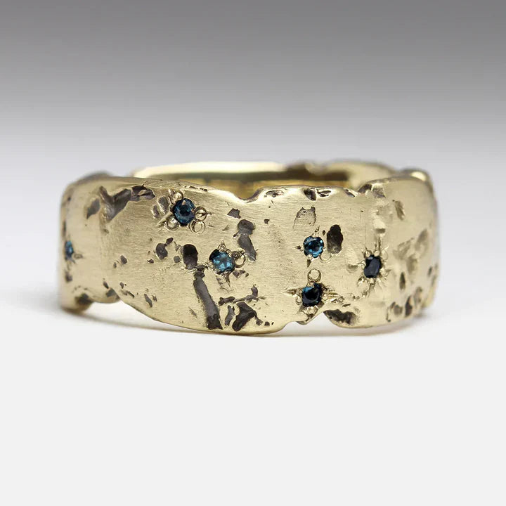 Vintage Gold Ring with Blue Inlaid Crystal - Aurielle