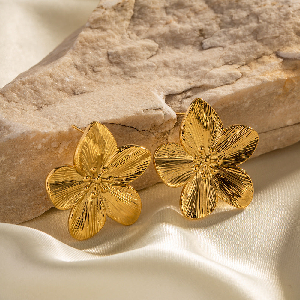 Flower-Shaped Gold Earrings - Elara