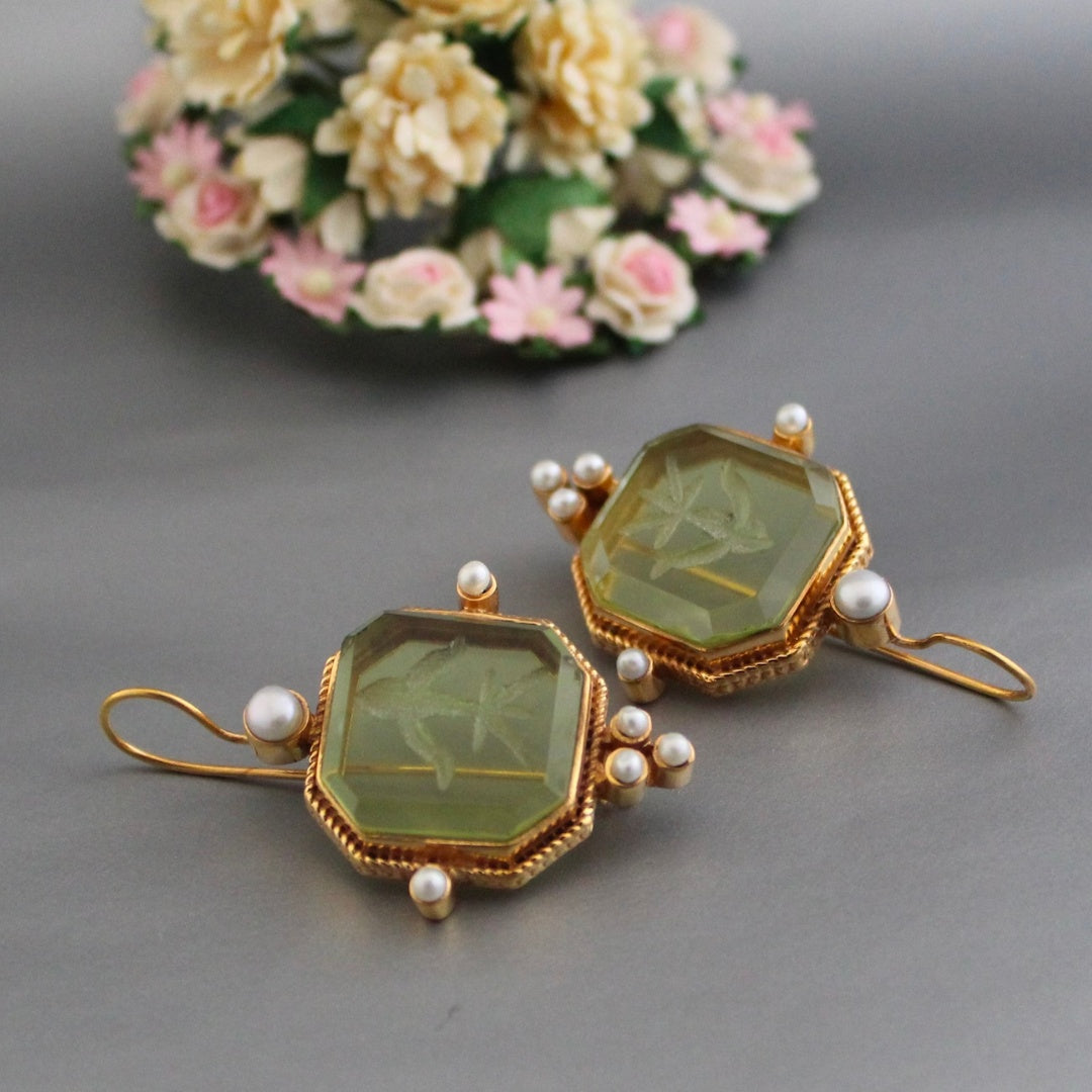 Vintage Green Earrings with Pearls - Valeria