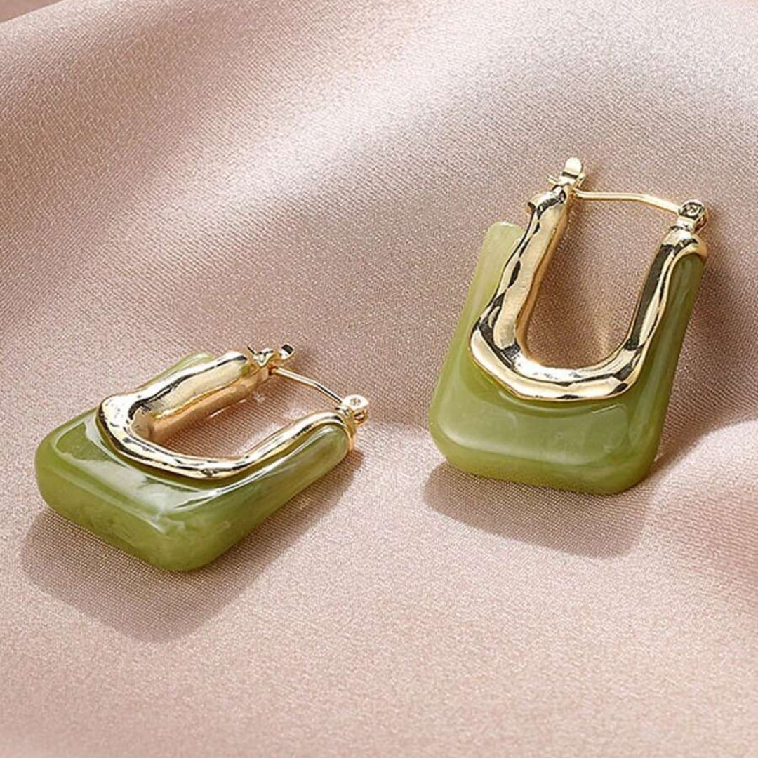 Golden Vintage Earrings with Green Enamel - Celia