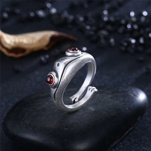 Sterling Silver Frog Toe Ring | Animal Design | 925 Jewellery