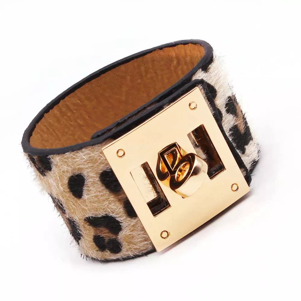 Leather Leopard Wrap Bracelet | Exquisite Handcrafted Accessory