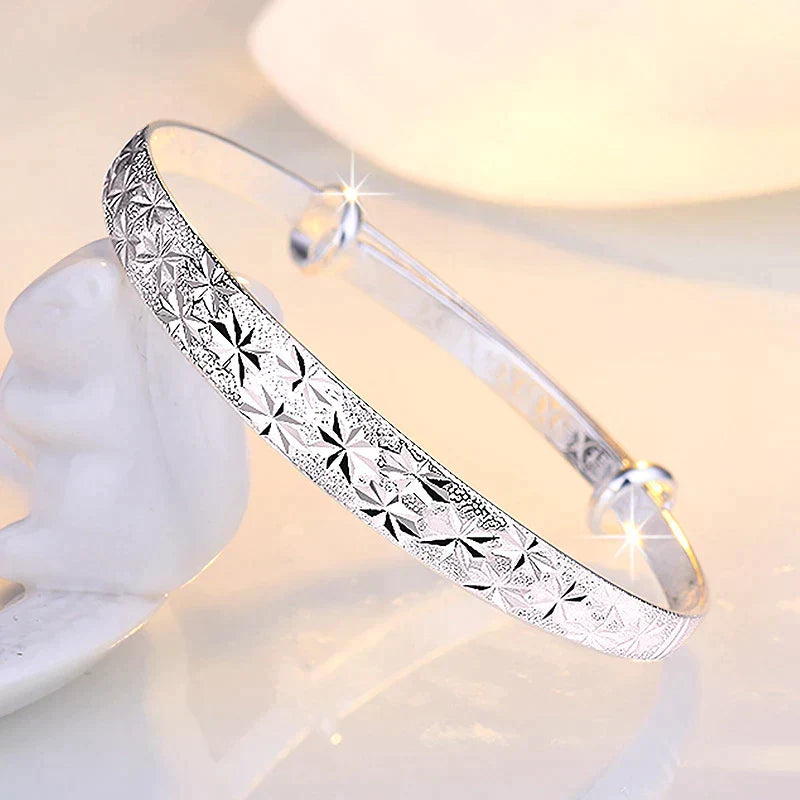 Stunning Star-Shaped Silver Bracelet