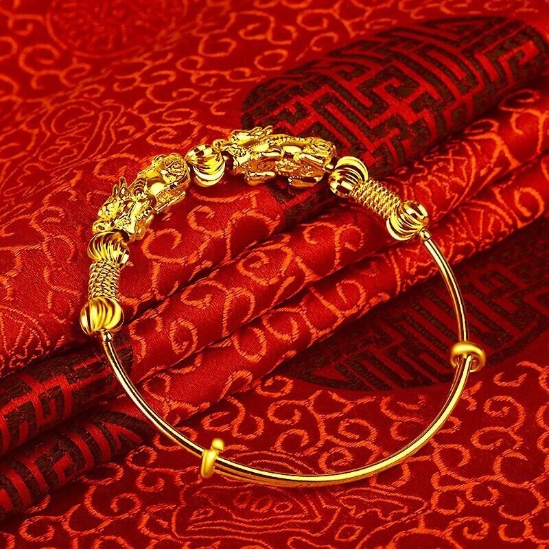 Adjustable Gold Good-luck Charm Bracelet