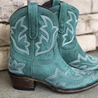 Embroidered cowboy boots made of leather – Dakota autumn edition