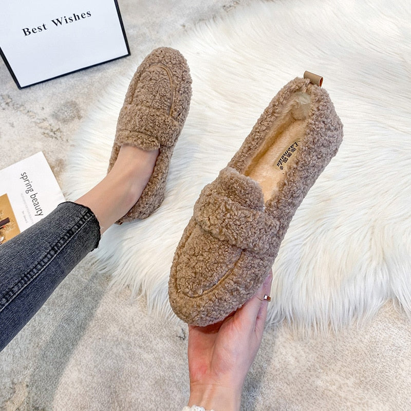 Comfortable women's house slippers – Lina