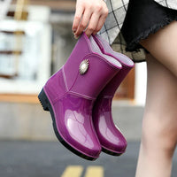 Ladies waterproof rain boots with floral detail & treaded sole – Serelina