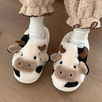 Plush slippers in cow design - PlushCow