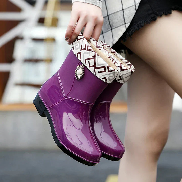 Ladies waterproof rain boots with floral detail & treaded sole – Serelina