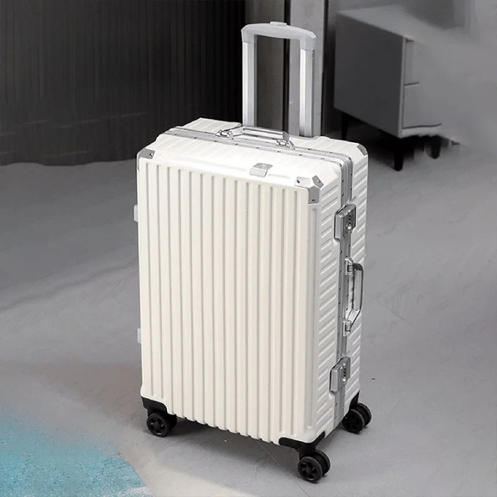 Aluminium Frame Luggage Case with Spinner Wheels & USB Charging Port
