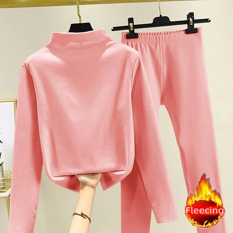 Two-piece women's winter set with fleece pullover and trousers – Eva