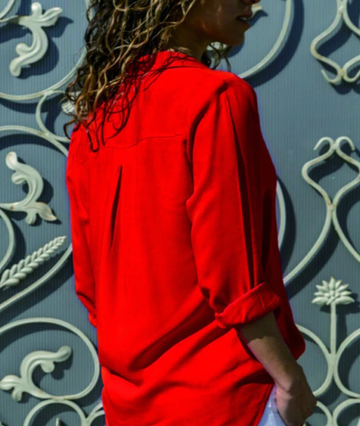 Trendy Ladies Blouse with Button Closure – Lorena