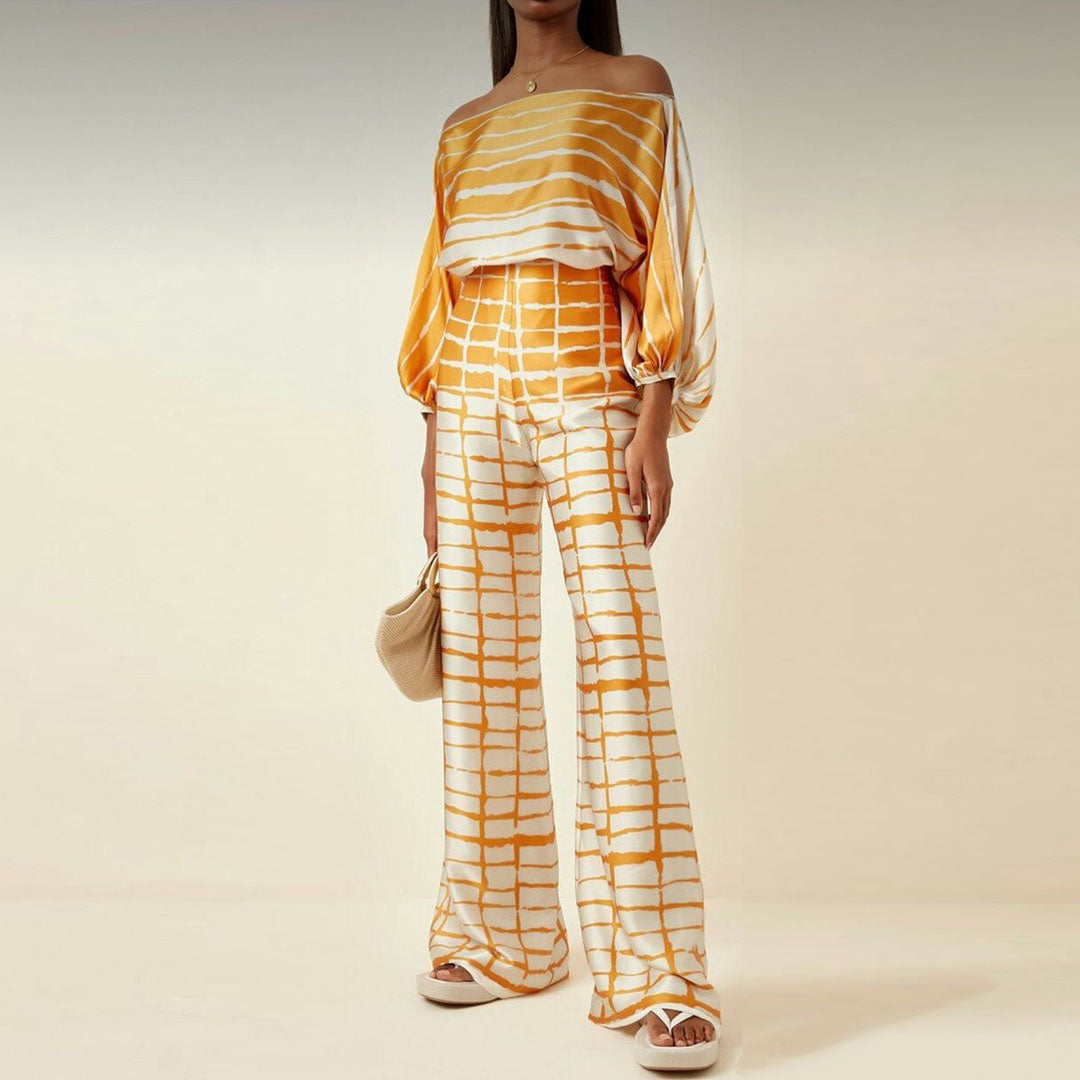 Ladies two-piece set with print & relaxed fit – Valeria