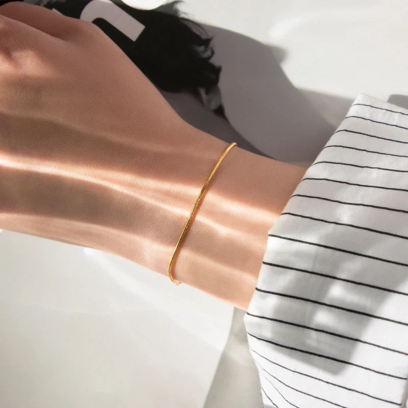 Adjustable Fit Snake Clasp Minimalist Bracelet-Gold-plated-16.5cm-State of Style