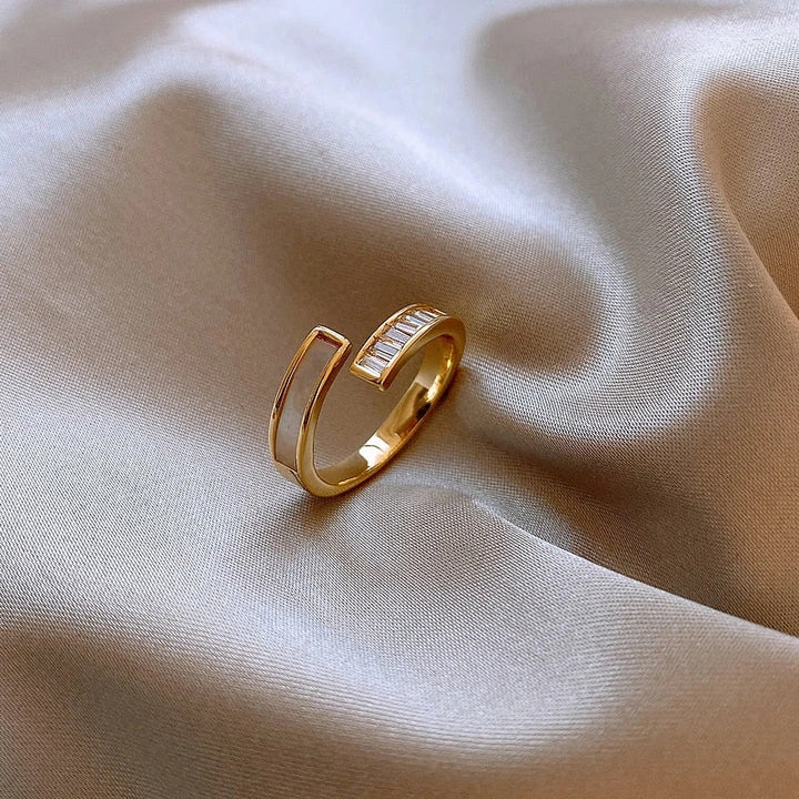 Adjustable Shell Classic Ring | Elegant and Versatile-State of Style