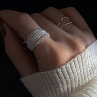 Adjustable Silver Ring with Vintage Detail – Seléna-Style A-State of Style