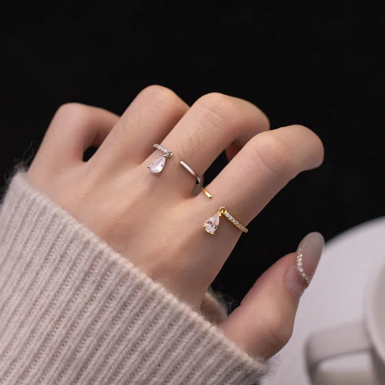 Adjustable Teardrop Ring – Isaline-Gold-State of Style