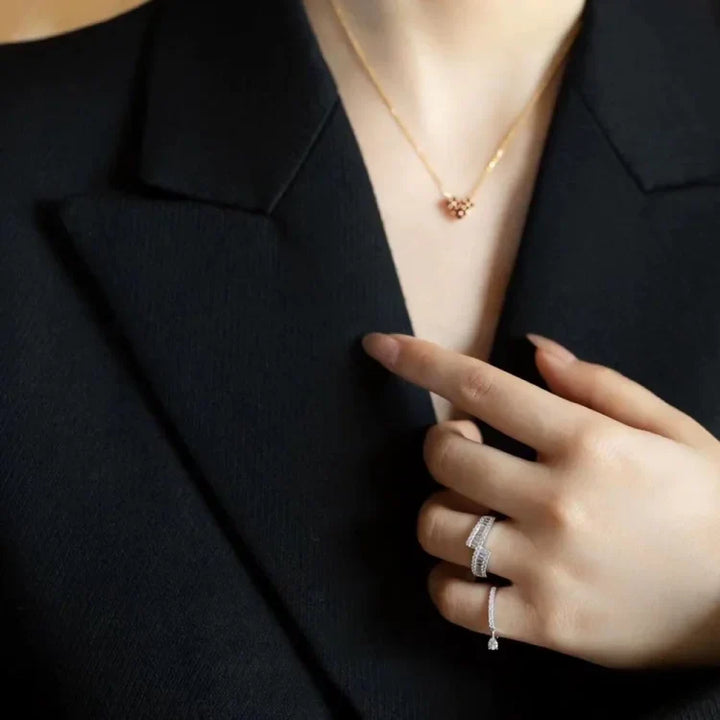 Adjustable Teardrop Ring – Isaline-Gold-State of Style