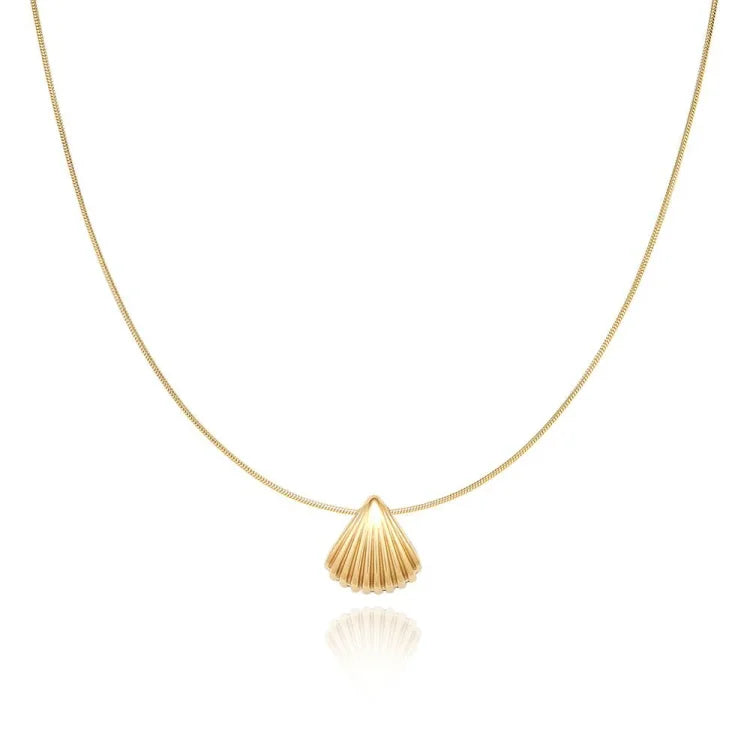 Golden Scallop Shell Floral Necklace – Lilac