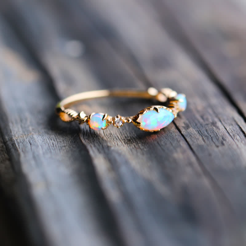 "Love and Sincerity" - Opal Vintage Ring - Isabella