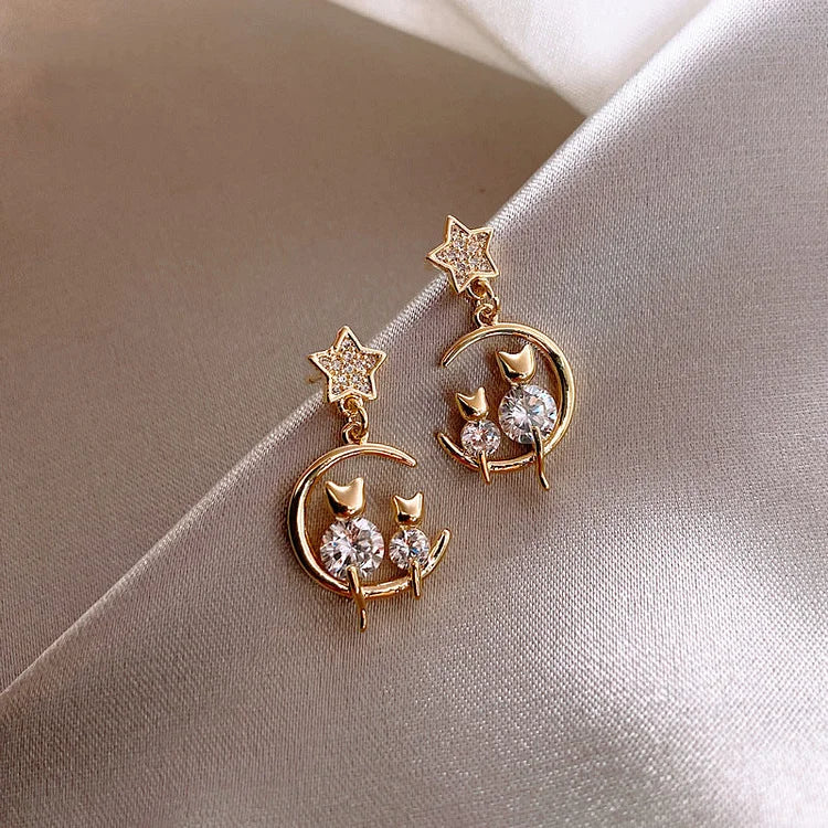 Golden Cat Earrings with Zirconia – Feline