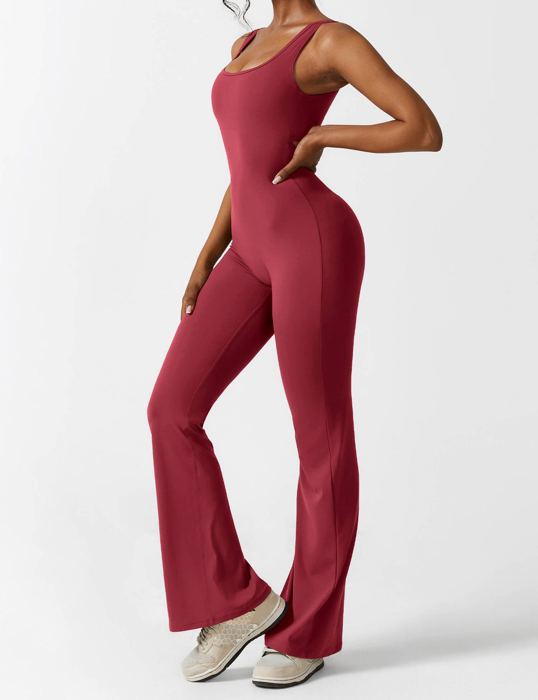 Backless jumpsuit with flared trousers – Liv-Wine red-S-State of Style