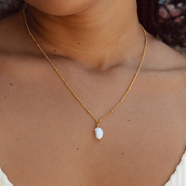 Baroque Pearl Pendant Necklace - Anisa-Gold-State of Style
