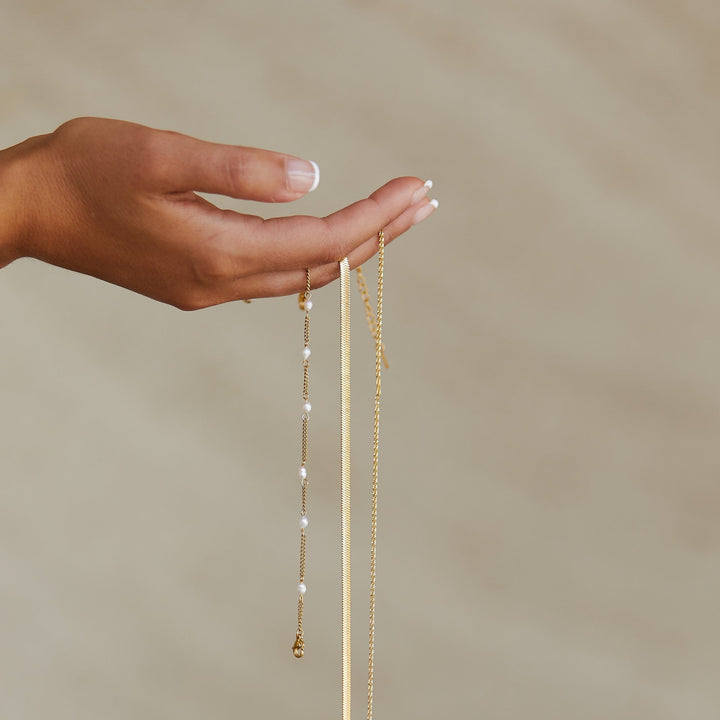 Bracelet with Freshwater Pearls - Amara-Gold-State of Style