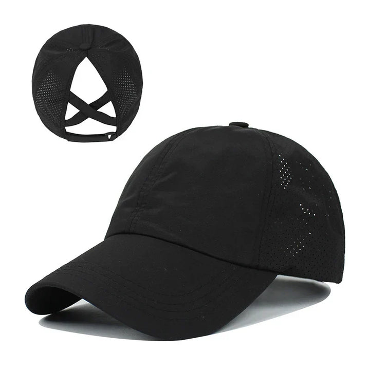 Breathable unisex sports baseball cap made of mesh with adjustable fit – AeroCap-Black-State of Style