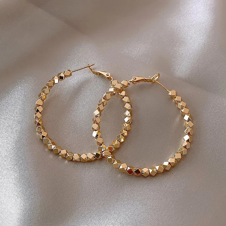 Basic Hoop Earrings – Nina