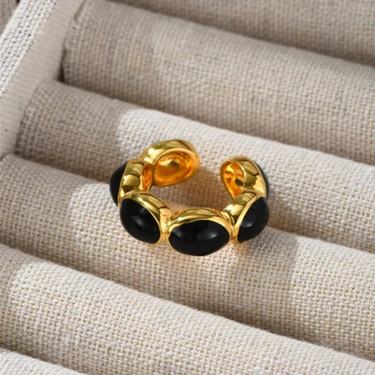 Celina Gold-Plated Onyx Ring – Versatile Elegance