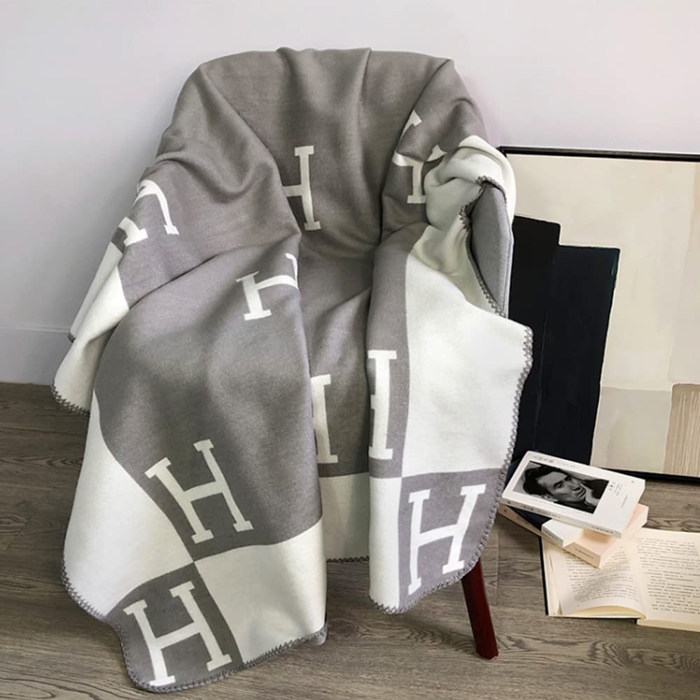 Chic Wool Cashmere Blanket - Isabelle-Black-130x180 cm-State of Style