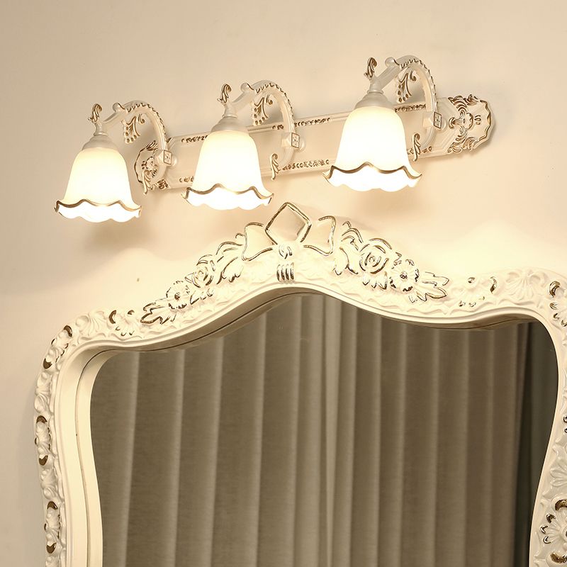 Classic Wall Lamp with Vintage Design – Aurora-White Gold-3 Flames-State of Style