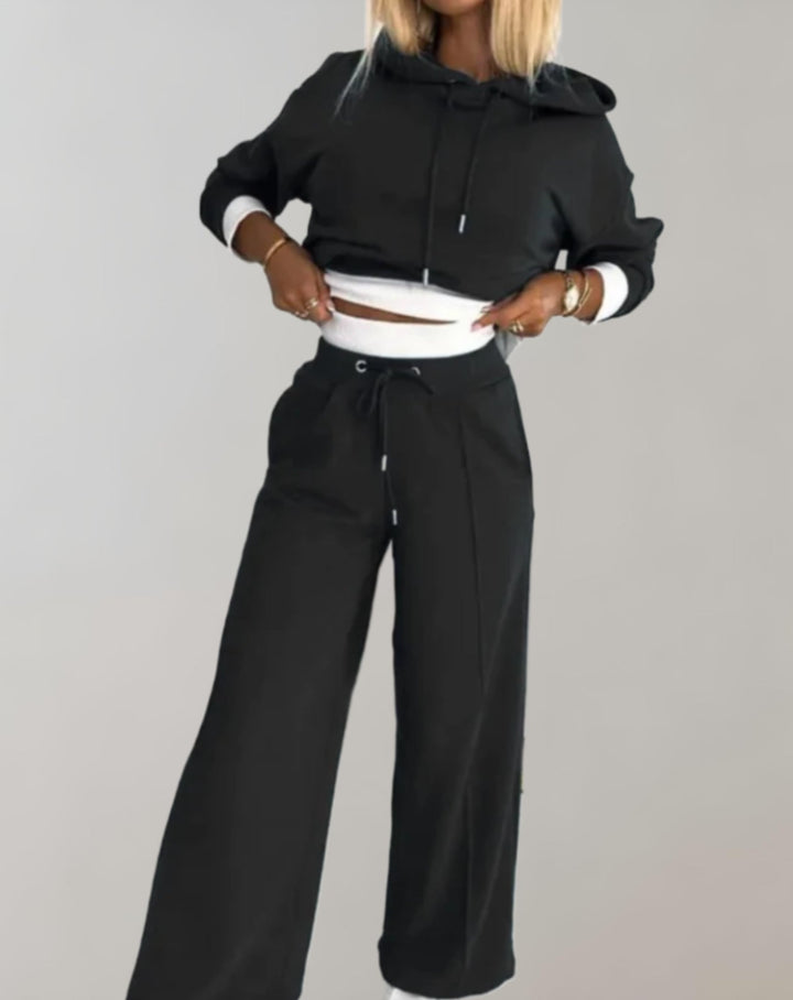 Cléo - Comfy Two-piece Set with Hoodie and Wide Trousers-Black-S-State of Style