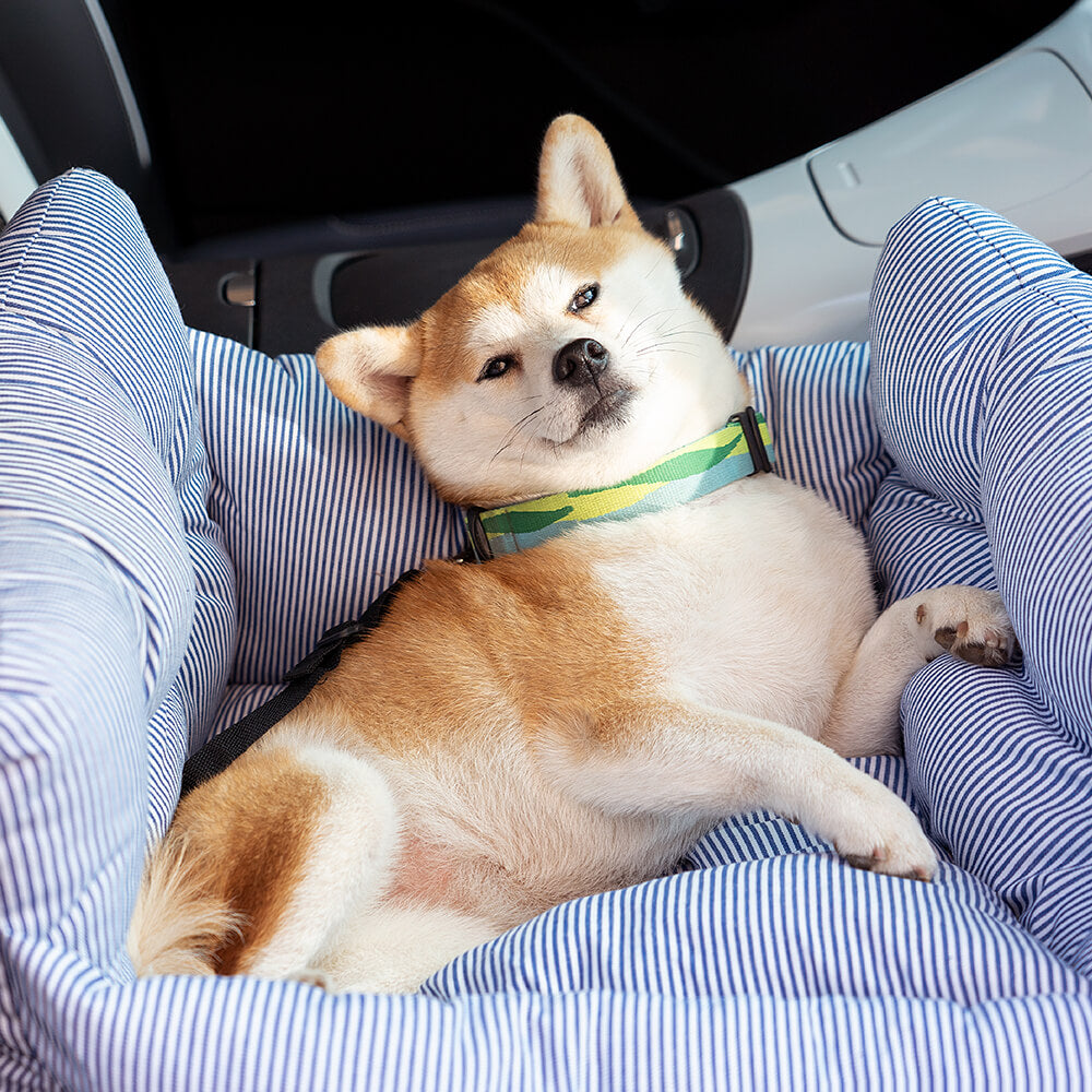 Comfortable Dog Bed for the Car - TravelPaw-Dark Green-State of Style