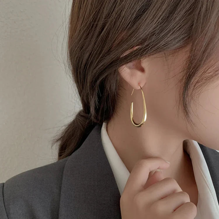 Comfortable Fluid Hoops - Liv-State of Style