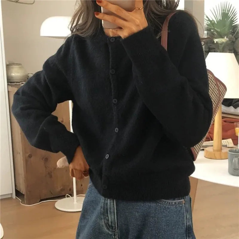 Comfortable Knitted Cardigan with Buttons - Isla-Black-State of Style