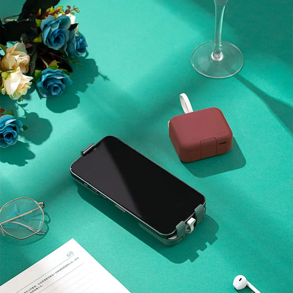Compact Powerbank - PowerPocket-Green-State of Style
