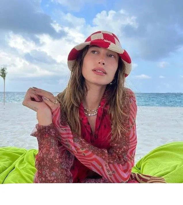 Crocheted ladies' fisherman's hat with check pattern – Faye-Green White-State of Style